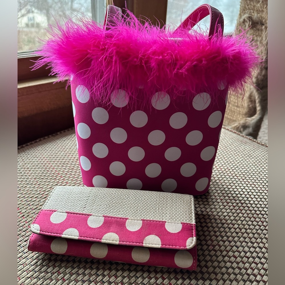 Boutique style Matching Purse and Wallet!